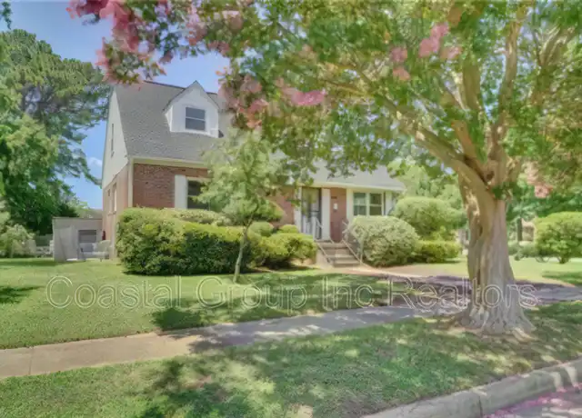 Property at 529 Roland Dr, Norfolk, VA, 23509, 4 beds, 2 baths, [object Object]