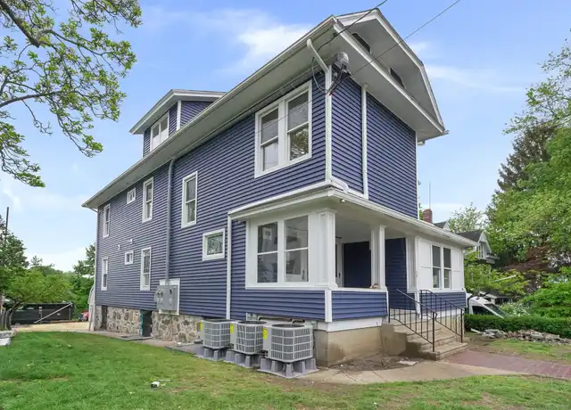 Property at 34 Bayview Ave Unit 2, Norwalk, CT, 06854, 3 beds, 1 bath, [object Object]