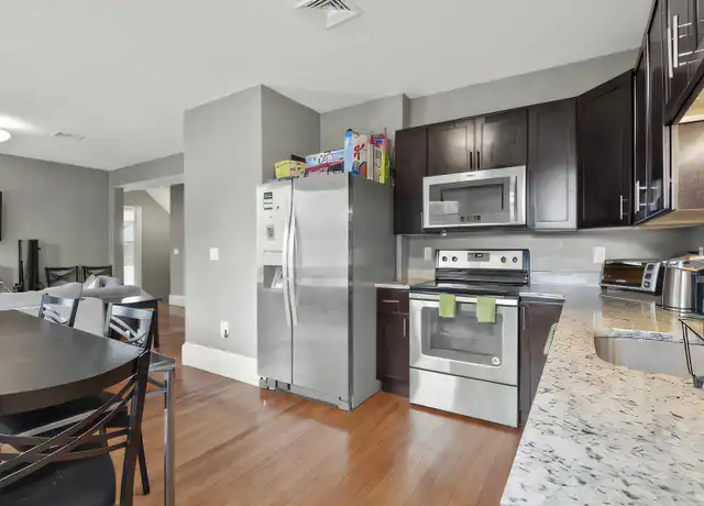 Property at 139 Adams St Unit 2, Waltham, MA, 02453, 5 beds, 2 baths, [object Object]