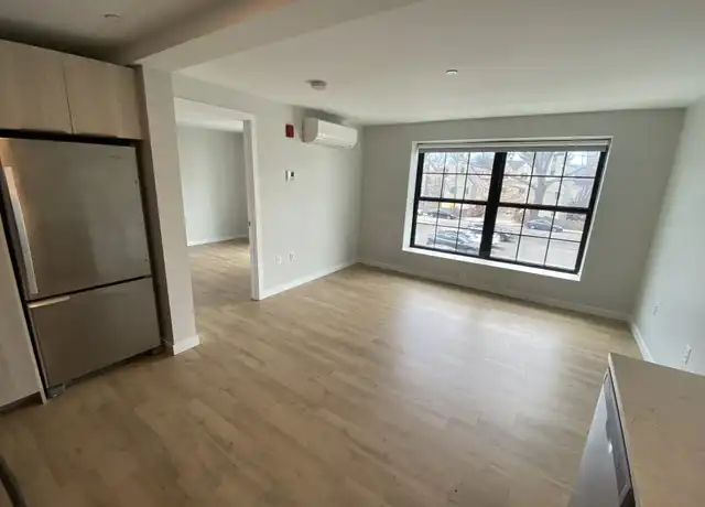 Property at 10 Soden St Unit 204, Cambridge, MA, 02139, 1 bed, 1 bath, [object Object]