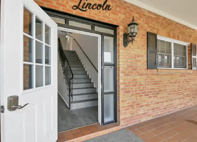 Property at 608 S Lincoln Ave Unit 4, Tampa, FL, 33609, 1 bed, 1 bath, [object Object]