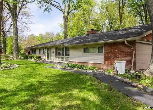 Property at 3088 Henhawk Dr, Troy, MI, 48084, 3 beds, 2 baths, [object Object]