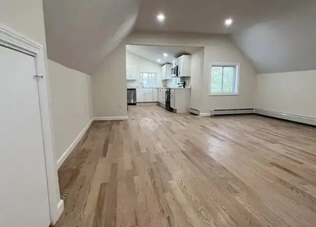 Property at 143 Pine St Unit 3, Gardner, MA, 01440, 2 beds, 1 bath, [object Object]