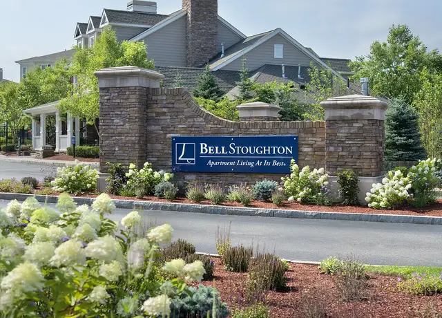 Photo of 400 Technology Center Dr, Stoughton, MA 02072