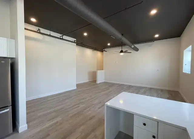 Property at 449 Central St Unit 1, Lowell, MA, 01852, 1 bed, 1 bath, [object Object]