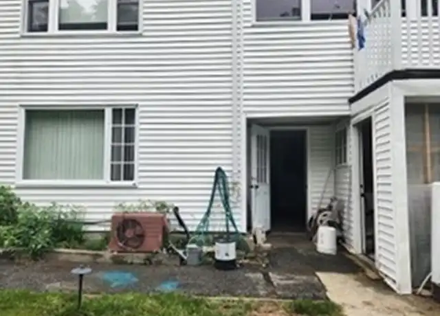 Property at 20 Weld St, Roslindale, MA, 02131, 1 bed, 1 bath, [object Object]
