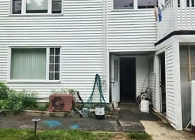Property at 20 Weld St, Roslindale, MA, 02131, 1 bed, 1 bath, [object Object]