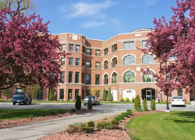 Property at Courtyard at Highpointe - 705 13th Ave N, Fargo, ND, 58102, 0 beds, 1 bath, [object Object]