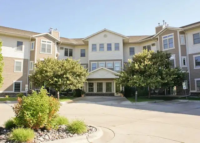 Property at Courtyard at Highpointe - 705 13th Ave N, Fargo, ND, 58102, 2 beds, 1 bath, [object Object]