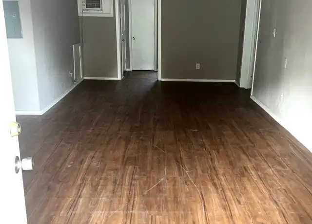 Property at 2316 SE 11th St, Oklahoma City, OK, 73129, 3 beds, 1 bath, [object Object]