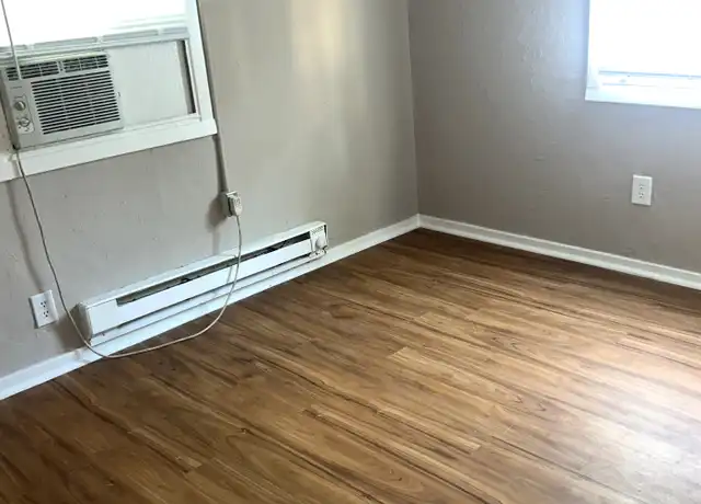 Property at 2316 SE 11th St, Oklahoma City, OK, 73129, 3 beds, 1 bath, [object Object]