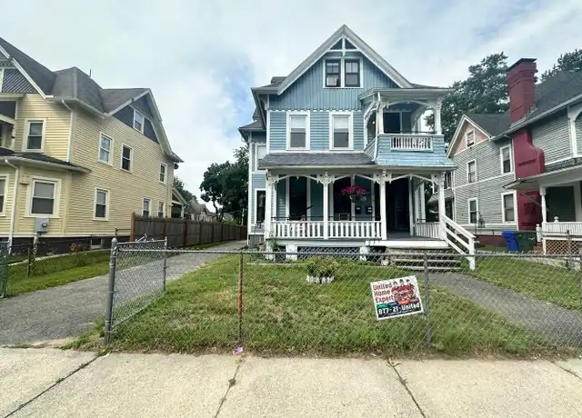 Property at 144 Buckingham St Unit 2 nd Floor, Springfield, MA, 01109, 3 beds, 1 bath, [object Object]
