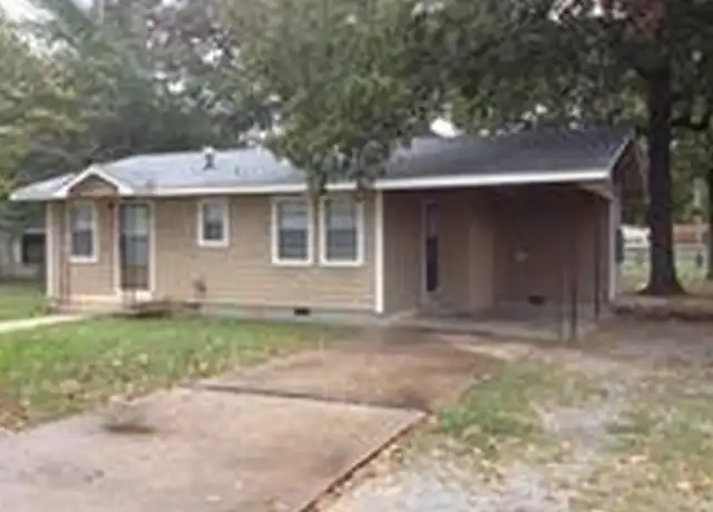 Property at 5715 Sulphur Springs Rd, Pine Bluff, AR, 71603, 2 beds, 1 bath, [object Object]