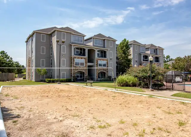 Property at Gateway at Huntsville - 5050 Sam Houston Ave, Huntsville, TX, 77340, 2-4 beds, 2-4 baths, [object Object]