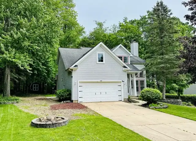 Property at 403 Downing Dr, Chardon, OH, 44024, 3 beds, 2.5 baths, [object Object]