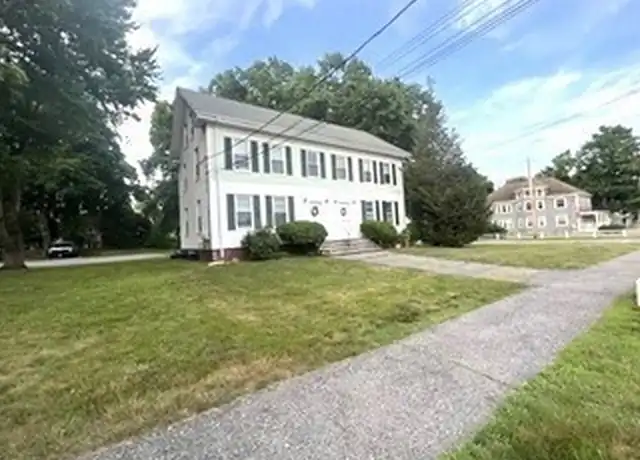 Property at 25 Courtland St Unit 2-R, Middleborough, MA, 02346, 1 bed, 1 bath, [object Object]