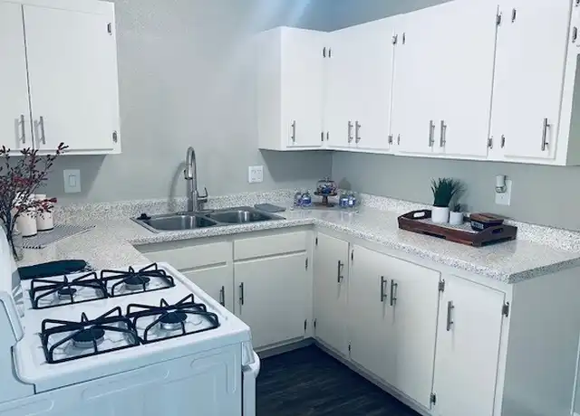 Property at TUSTIN ARMS APARTMENTS - 530 W 1st St, Tustin, CA, 92780, 1-2 bed, 1 bath, [object Object]