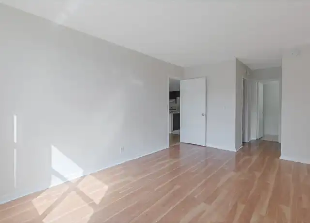 Property at 2501 Riverside Dr Unit 113A, Coral Springs, FL, 33065, 1 bed, 1 bath, [object Object]
