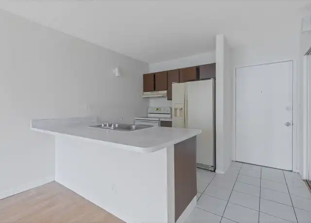 Property at 2501 Riverside Dr Unit 113A, Coral Springs, FL, 33065, 1 bed, 1 bath, [object Object]