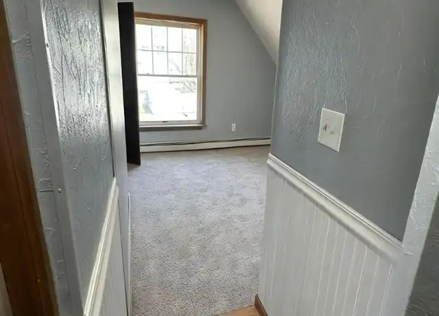 Property at 117 Pine St, Gardner, MA, 01440, 2 beds, 1 bath, [object Object]
