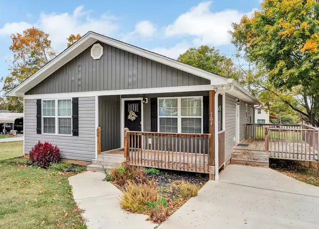 Property at 204 Gliden St, Athens, TN, 37303, 3 beds, 2 baths, [object Object]