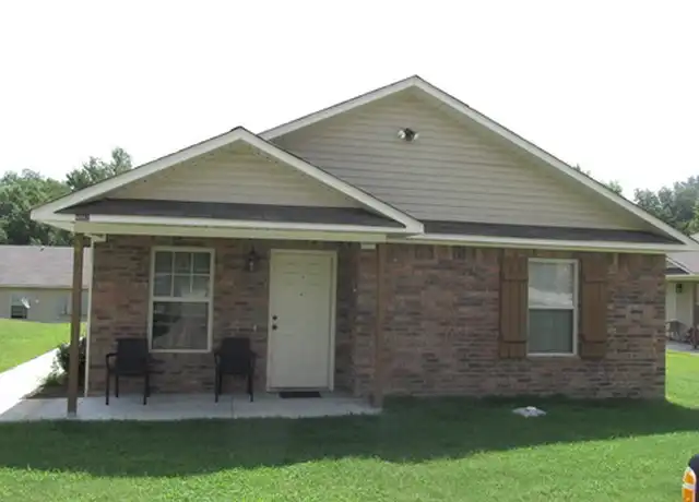 Property at 5420 Plum St Unit B, Fort Smith, AR, 72904, 2 beds, 1 bath, [object Object]
