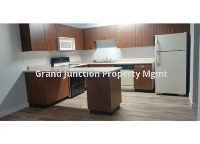 Property at 960 Bookcliff Ave Unit 204, Grand Junction, CO, 81501, 2 beds, 2 baths, [object Object]