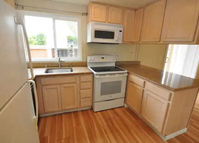 Property at 532 Tyrella Ave #2, Mountain View, CA, 94043, 3 beds, 1.5 baths, [object Object]