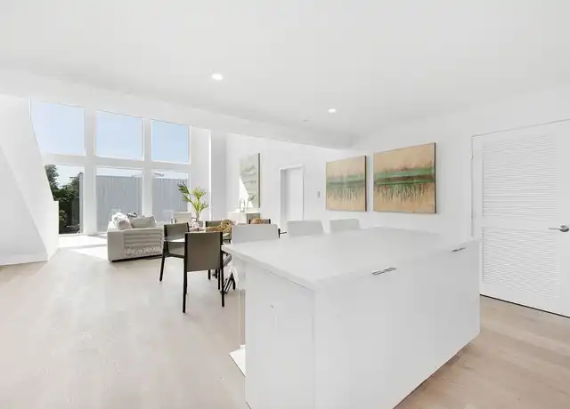 Property at MAGNOLIA NINETEEN - 11700 Magnolia Blvd, Valley Village, CA, 91607, 0-1 beds, 1-1.5 bath, [object Object]