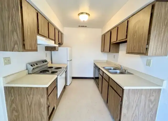 Property at 3762 N Cedar Ave Unit 214, Fresno, CA, 93726, 2 beds, 2 baths, [object Object]