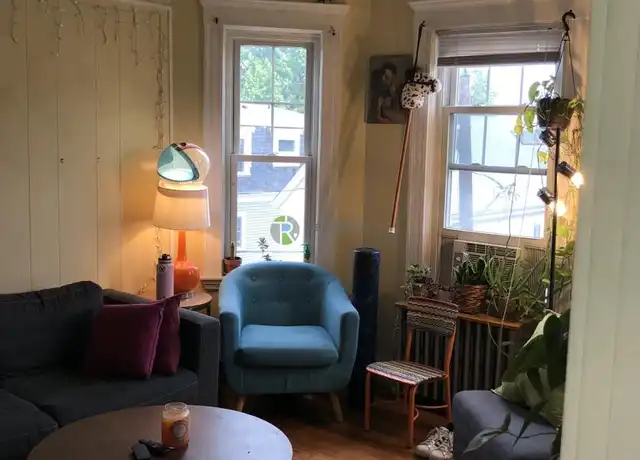 Property at 67 Marion St, Somerville, MA, 02143, 4 beds, 1 bath, [object Object]
