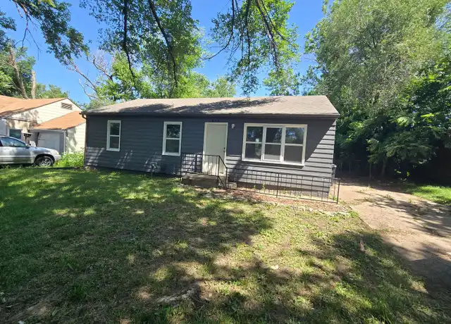 Property at 1800 SE Morrison St, Topeka, KS, 66605, 3 beds, 1 bath, [object Object]