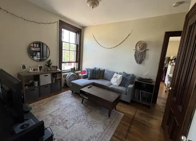 Property at 2 Winter St Unit 2R, Salem, MA, 01970, 1 bed, 1 bath, [object Object]