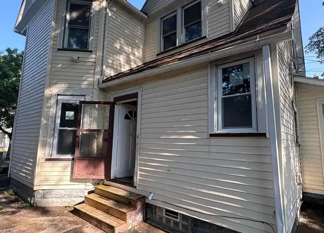 Property at 2048 W 95th St Unit Up, Cleveland, OH, 44102, 1 bed, 1 bath, [object Object]