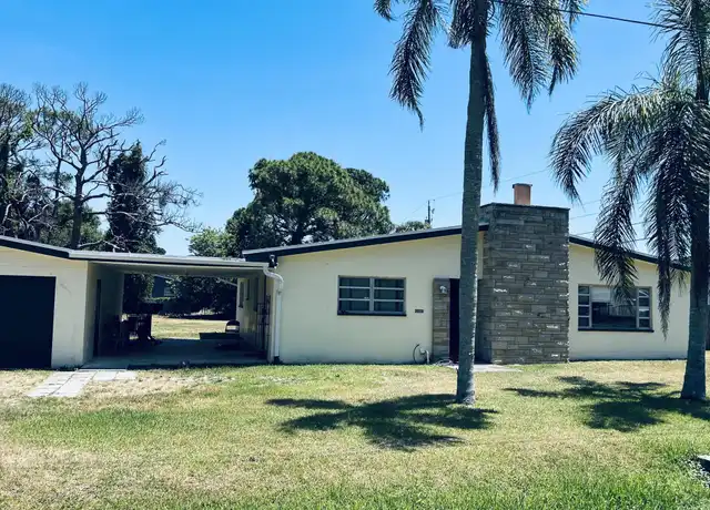 Property at 3510 W Lake Dr, Fort Pierce, FL, 34982, 2 beds, 2 baths, [object Object]