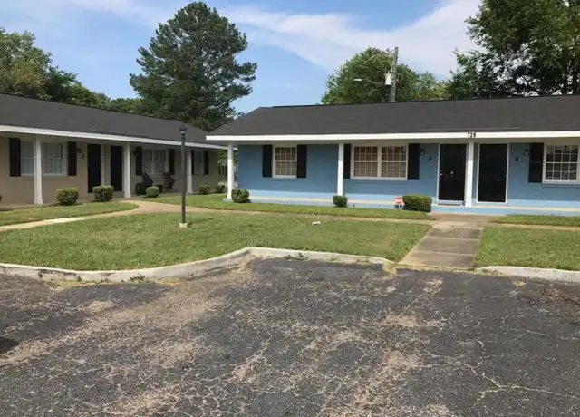 Property at 724 N Houston Rd, Warner Robins, GA, 31093, 1 bed, 1 bath, [object Object]