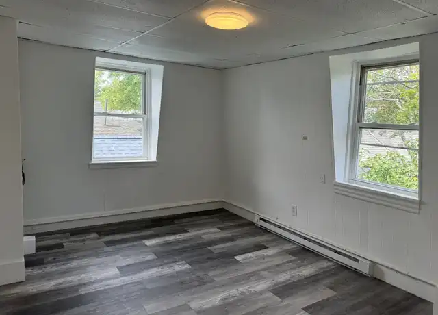 Property at 38 Benefit St Unit 3R, Worcester, MA, 01610, 1 bed, 1 bath, [object Object]