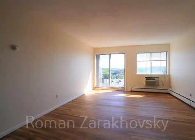 Property at 79 Sutherland Rd Unit 4C, Brighton, MA, 02135, 2 beds, 1 bath, [object Object]
