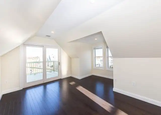 Property at 5 Malvern Ter, Medford, MA, 02155, 6 beds, 5 baths, [object Object]