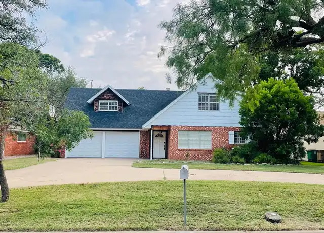 Property at 3102 Oak Forest Dr, San Angelo, TX, 76904, 4 beds, 2 baths, [object Object]