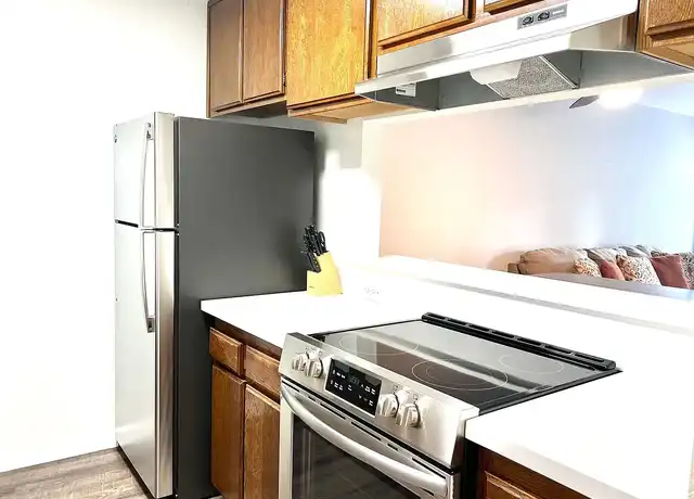 Property at Edgewater - 8200 Kroll Way, Bakersfield, CA, 93311, 1-2 bed, 1-2 bath, [object Object]