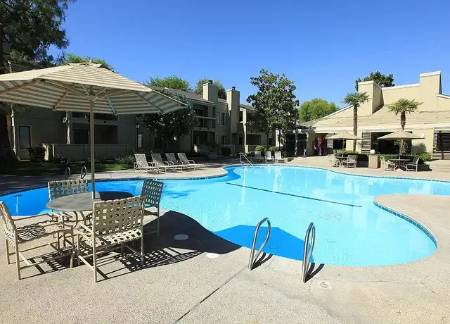 Photo of 8200 Kroll Way, Bakersfield, CA 93311