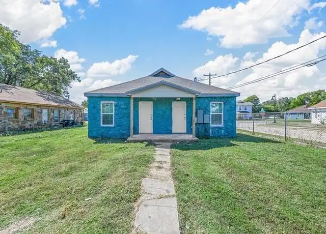 Property at 1603 E Hattie St, Fort Worth, TX, 76104, 2 beds, 1 bath, [object Object]