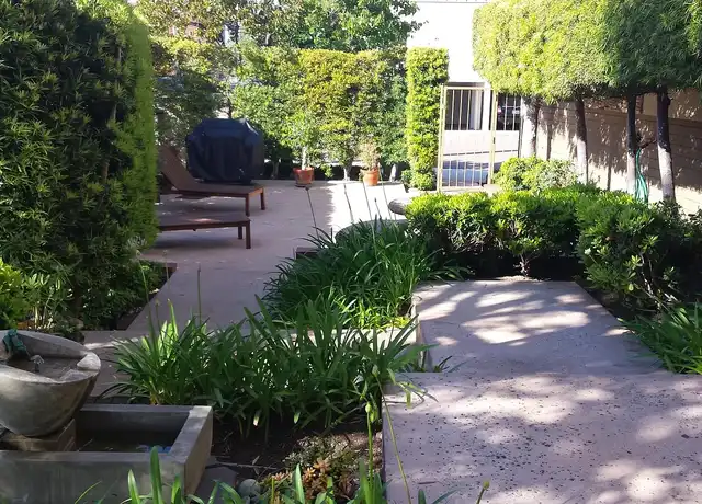 Property at Park Loma Apartments - 2089 Chatsworth Blvd, San Diego, CA, 92107, 0 beds, 1 bath, [object Object]