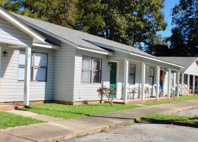 Property at 701 Maple Ave Apt 11, Maysville, NC, 28555, 2 beds, 1 bath, [object Object]