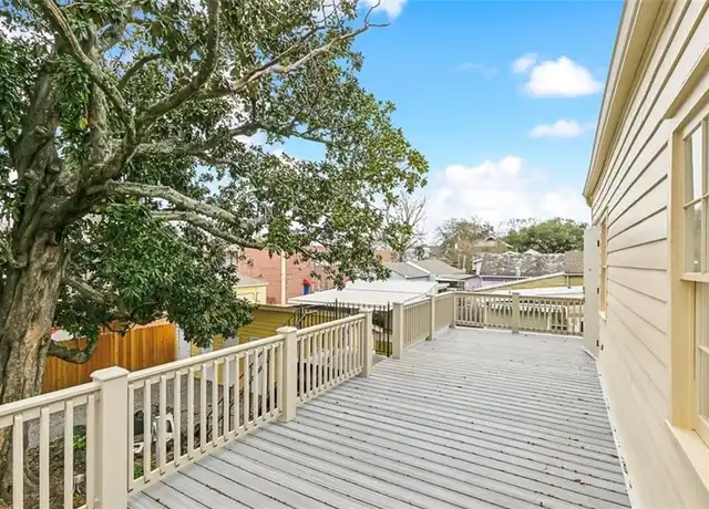 Property at 914 Dante St Unit 201, New Orleans, LA, 70118, 2 beds, 1.5 baths, [object Object]