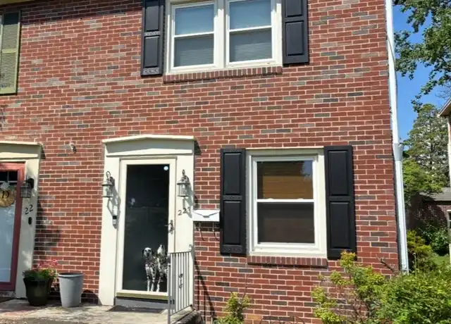 Property at 22 E Pine St, Ephrata, PA, 17522, 2 beds, 1.5 baths, [object Object]