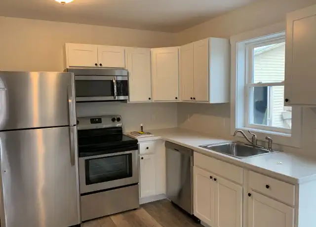 Property at 88 Upper Main St Unit 2, Morristown, VT, 05661, 1 bed, 1 bath, [object Object]