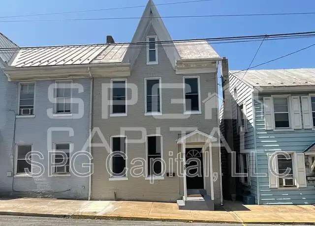 Property at 38 S Penn St, Shippensburg, PA, 17257, 3 beds, 1.5 baths, [object Object]