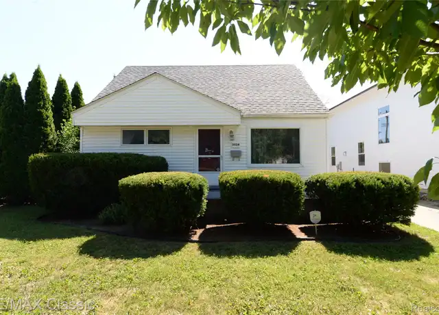Property at 3534 Woodland Ave, Royal Oak, MI, 48073, 3 beds, 2 baths, [object Object]